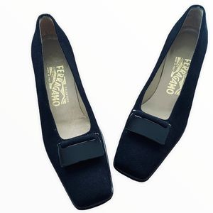 Salvatore Ferragamo Vintage Black Wool Classic Square‎ Toe Heels Size 6.5